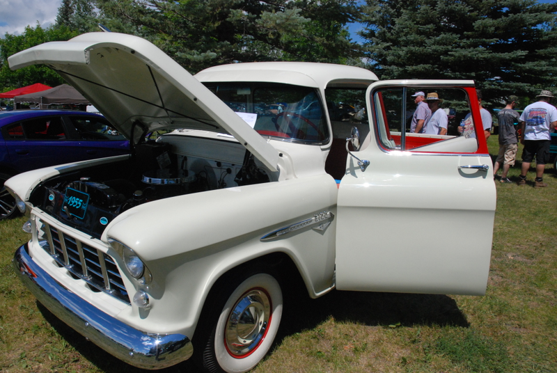 Illustration for article titled Have some pictures from the Granum 2015 Canada Day car show
